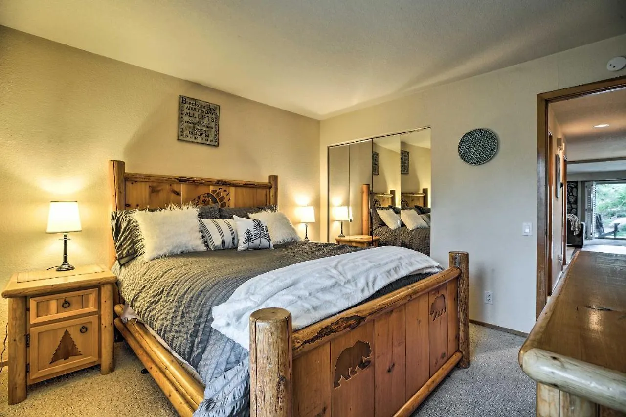 Mammoth Lakes Nature Escape Hot Tub Access!